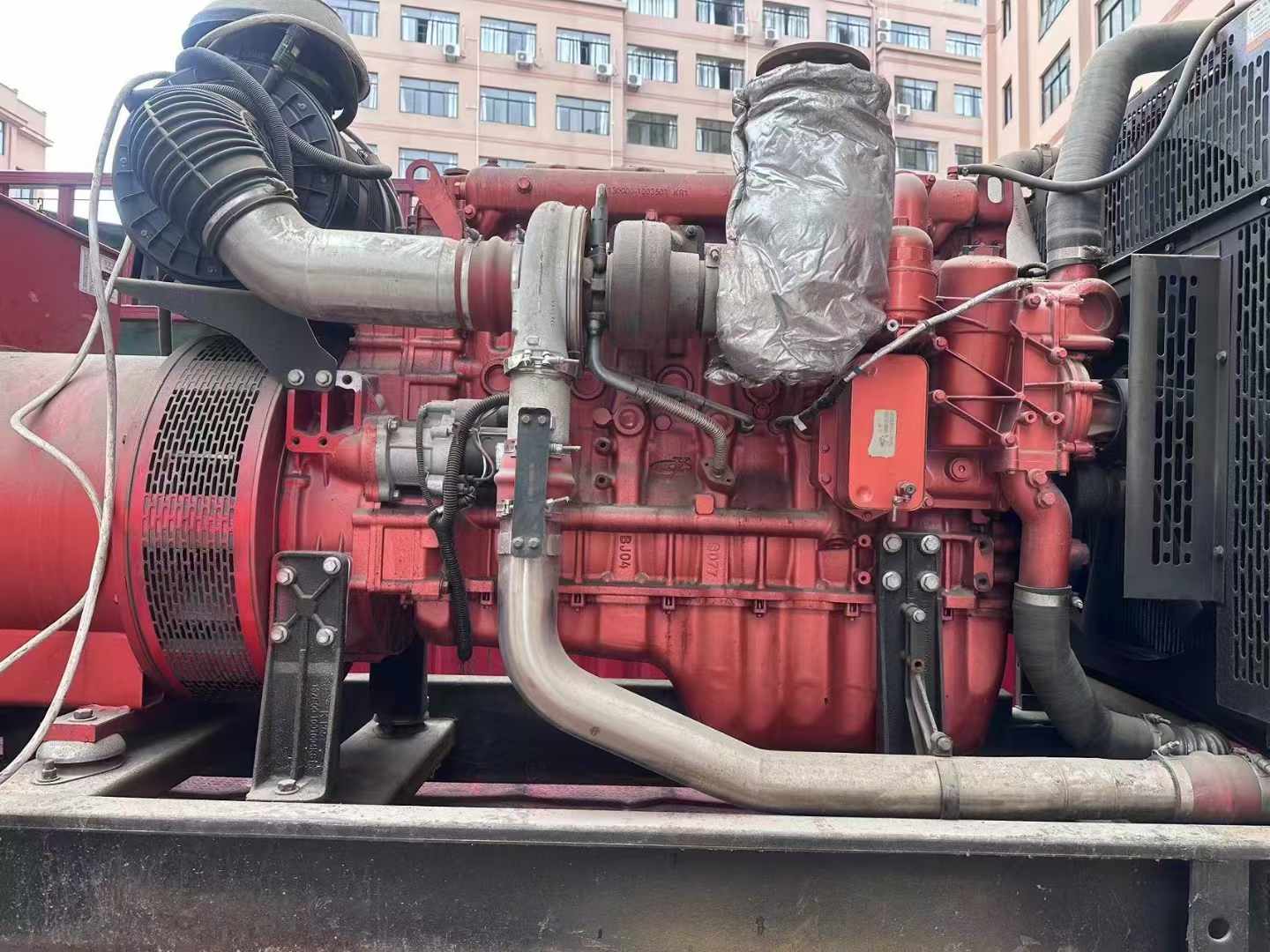 龙子湖如何选择适合 600kW 柴油发电机组的过载保护器？